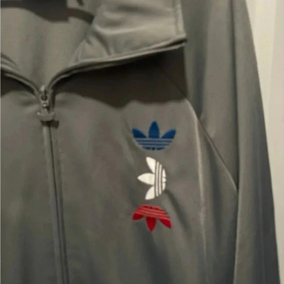Adidas Gray Silver Track Jacket Men’s Size XLarge Embroidered LogoAdidas - Picture 5 of 11